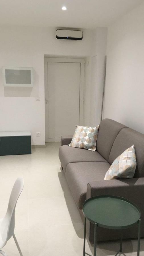 Menton 2 Pieces Climatise A Cote De La Plage Rue Palmaro Exterior foto